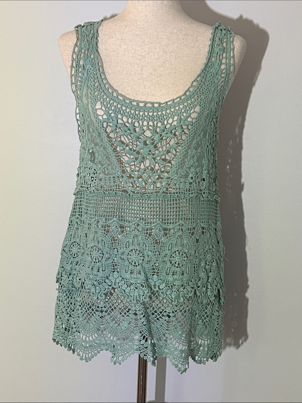 Noelle Sheer Boho Crocheted Lace Sleeveless Top Tank‎ Top Size S/M